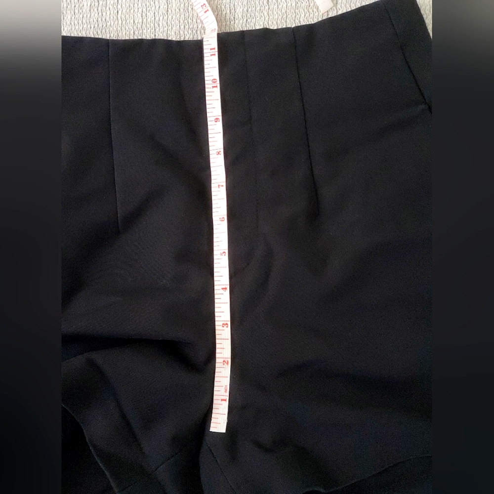 Zara - High Rise Shorts - Picture 4 of 5